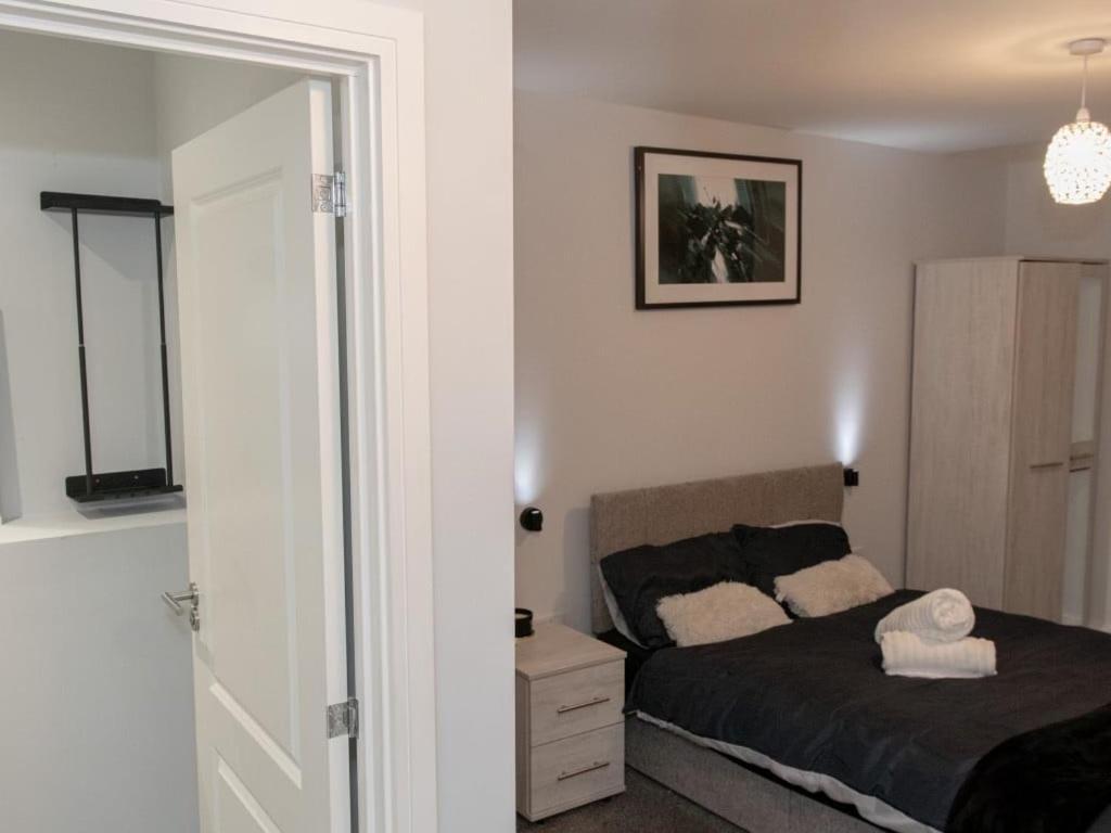 2 Bedroom With View * Birmingham